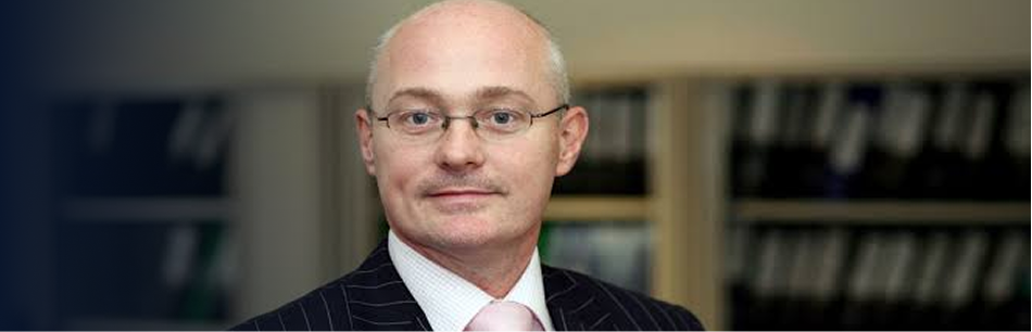 Headshot of Neil Vinnicombe