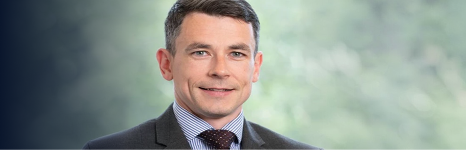 Headshot of Ian Royle